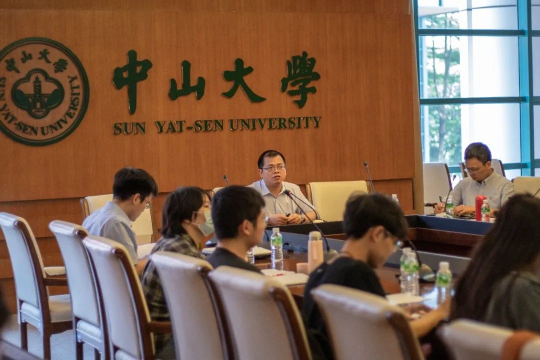 英国威廉集团开展党史学习教育专题党课