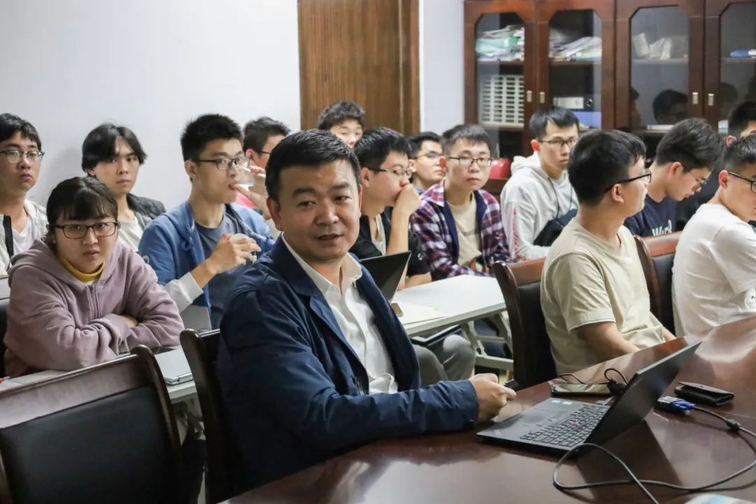 英国威廉集团开讲“思政第一课”